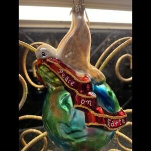 🍭Radko 2000 Wings Of Peace White Dove With Globe Ornament Boxed But NoTag